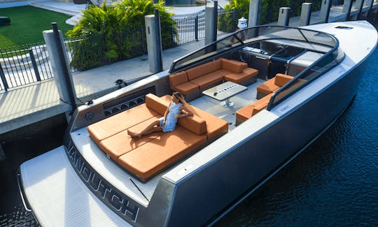 Water Lamborghini – 55′ Vandutch Yacht in Miami, Florida!