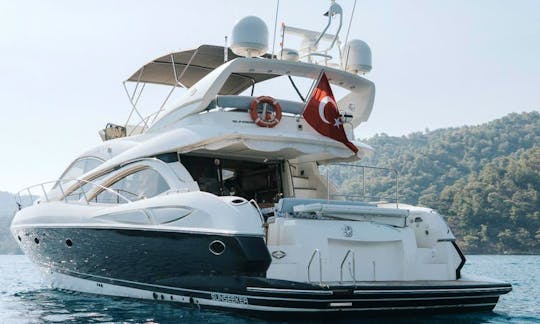 Luxury Feel 6 Person Sunseeker Motor Yacht for Rent in Muğla, Turkey