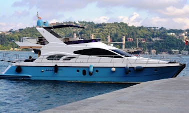 Motor Yacht with Flybridge for Charter in İstanbul, Turkey