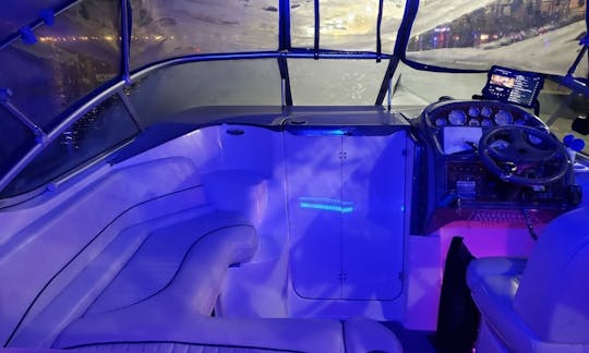 Bayliner Cruising Boat for 6 People in Washington, DC