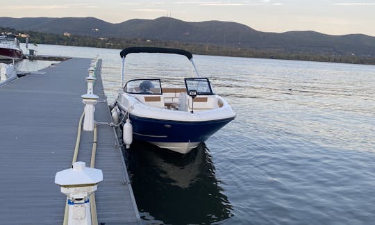 2019 Bayliner 23' Powerboat! Enjoy this amazing season with friends and family!