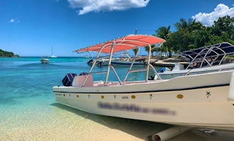 36' Motorized Fast Boat in Los Melones, Dominican Republic