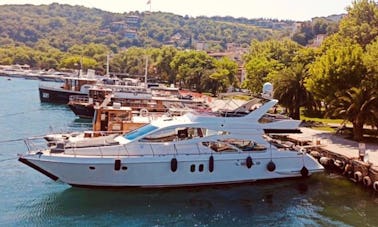 Yacht de luxe pour 18 personnes à louer à Istanbul, Turquie