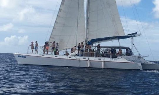 Aluguel de catamarã à vela na lagoa de 65 pés em Los Melones, República Dominicana