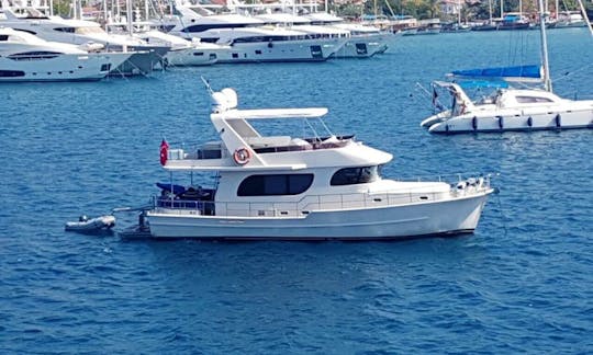 A perfect yacht to charter in one of the best cities in Turkey