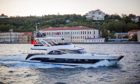 Louez le méga-yacht Dorist Aqua Power de 75 pieds à Istanbul, en Turquie