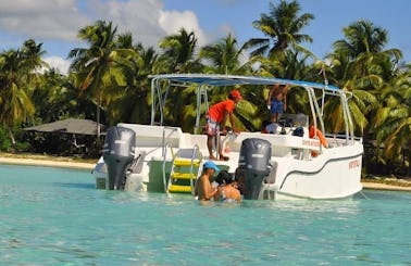 82ft Motorized Catamaran Rental in Los Melones, Dominican Republic