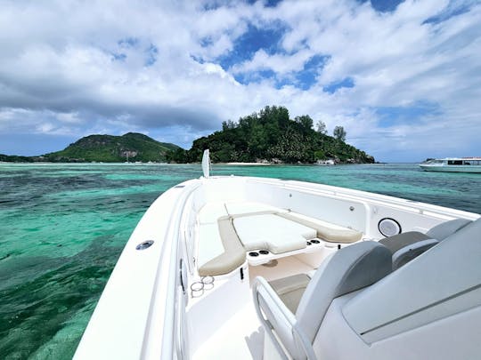 Grandes y lujosos Everglades 355 CC en Seychelles