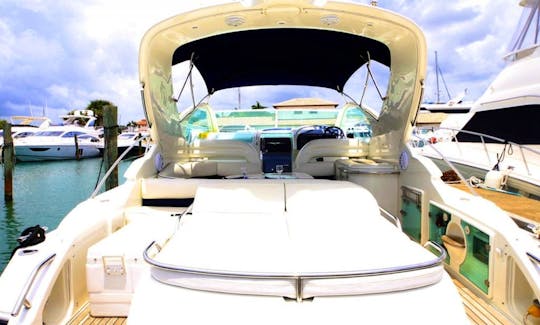 Fairline 50 Motor Yacht Rental in La Romana, Dominican Republic