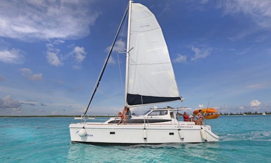 Excursion en voilier en catamaran de 35 pieds à Cozumel, tout compris