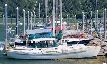 Sailing Alaska Inside Passage Morgan 46' Sailing Vessel For Hire