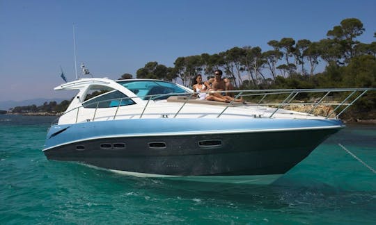 Sealine SC38 Motor Yacht Rental in Paleo Faliro, Greece