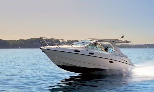 Sealine SC29 Motor Yacht Rental in Paleo Faliro, Greece