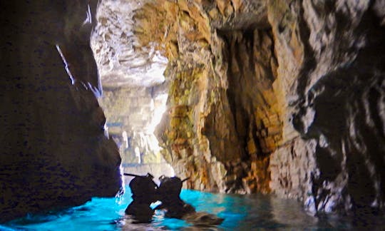 Pula snorkelling cave