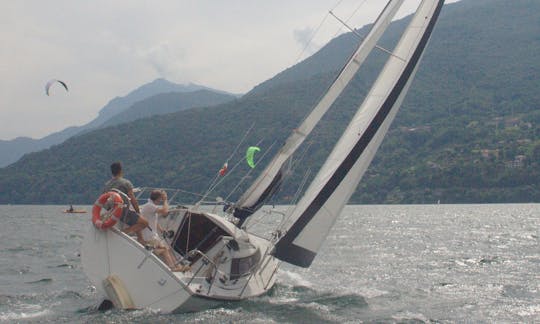 Croiseur à cabine à voile Comet 800 (25 pieds)