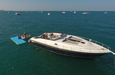 40FT Boat w/ HUGE open seating area! Discounted Rates thru early June