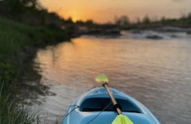 Field & Steam 8lb Kayak for Rent in Castell Texas