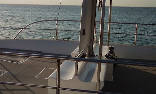 Cruise boat charters seating