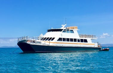 ENJOY OUR CORAL LUNCH CRUISE AT GREAT KEPPEL ISLAND QUEENSLAND