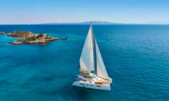 Crewed Charter on 46ft S/CAT Odyssey in Alimos, Greece