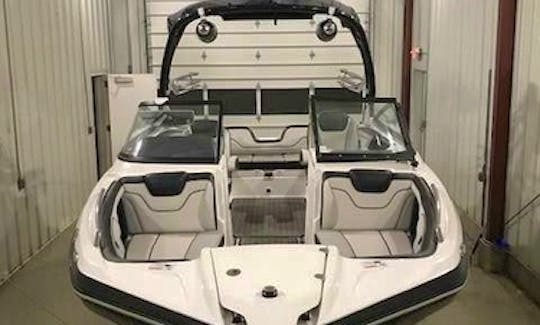 2017 Yamaha 212X Wakeboat for Rent or Charter in Herriman