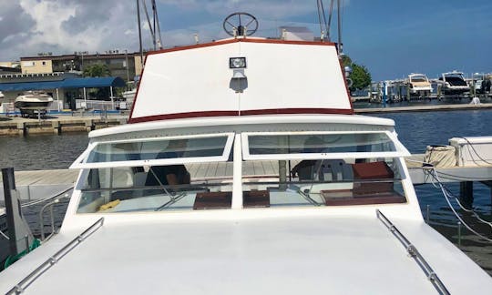 Chris Craft SeaSkiff 1961 Classic Power and Beauty yours for the day!