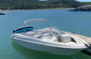 Pleasure Ski Boat Rental in Austin - 18' Bayliner Capri