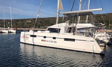 Fretamento de catamarã de cruzeiro Bavaria Nautitech 46 em Biograd na Moru, Croácia