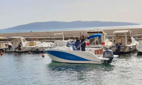 Rent Barracuda 595 Powerboat with or without a skipper in Kaštela