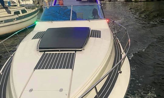 Sea Devil Cruiser 33' Yacht for Charter in Miami