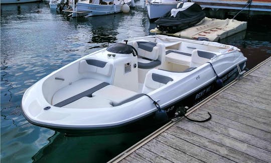 Bayliner Deckboat Rental in Ibiza, Spain