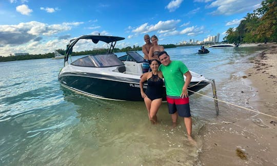Awesome Yamaha Jet boat Luxury Charter in Miami Beach!!