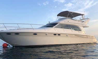 Lujoso yate a motor SeaRay 50 en Puerto Vallarta