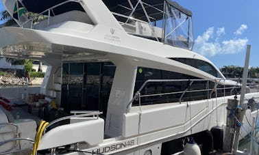 Location d'un yacht Hudson 48' 2019 ! Plus large qu'un yacht de 70 pieds !