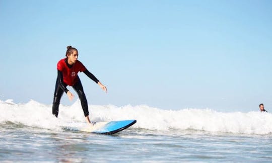 Aprende a surfear con nosotros en Vejer de la Frontera, Andalucía