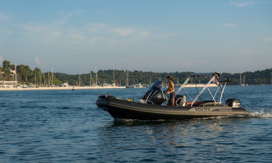 Louez ce Grand 650 RIB à Rovinj pour un maximum de 6 personnes