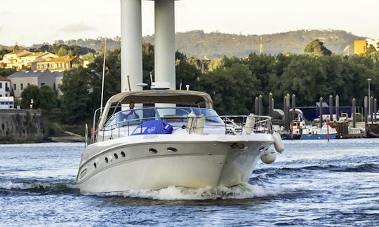 Motor Yacht Rental in Vila Nova de Gaia, Portugal with Captain