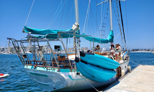 55ft Hudson sailboat in Marina del Rey. Your private group. Best Choice in L.A.