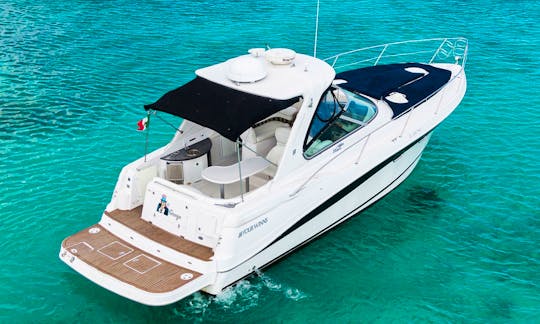 38' Four Winns Motor Yacht for up to 6 people in Playa del Carmen, Quintana Roo