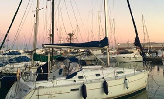 Chiripa Oceanis 331 Sailing Yacht Rental in Marbella, Andalucía