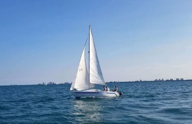 Beautiful Ranger 22 Sailboat for rent in Chicago Monroe Harbor