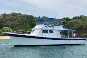 1979 62 Defender Boat Charter in Panama City, Panama