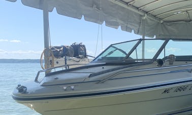 Best bang for your buck!! Older but well taken care of Sea Ray on Torch Lake