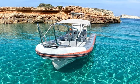 Rent Capelli 900 Pneumatic Boat In Sant Antoni de Portmany, Illes Balears