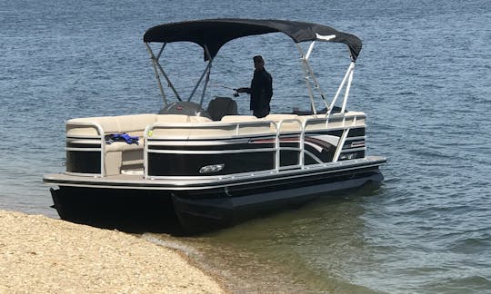 2021 Ranger 150 hp Pontoon en alquiler en Hot Springs, Arkansas