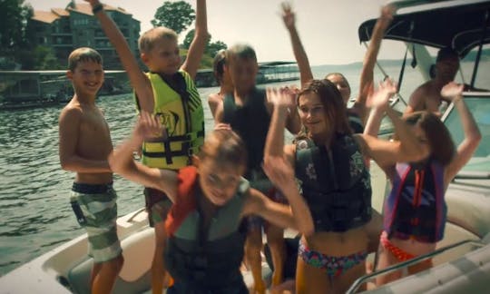 296 Capitiva Rinker Superbe Bowrider à louer à Lake Ozark