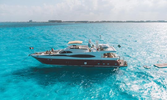 Dyna Craft 80’ Power Mega Yacht with Jacuzzi and Jet Ski pick up in Riviera Maya