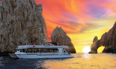 Excursion tout compris avec plongée en apnée ou au coucher du soleil sur un grand bateau de croisière à 2 niveaux