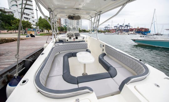 38' Center Console Charter in Cartagena, Colombia