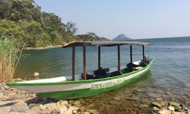 ¡Paseos en barco por el lago Kivu con guía!